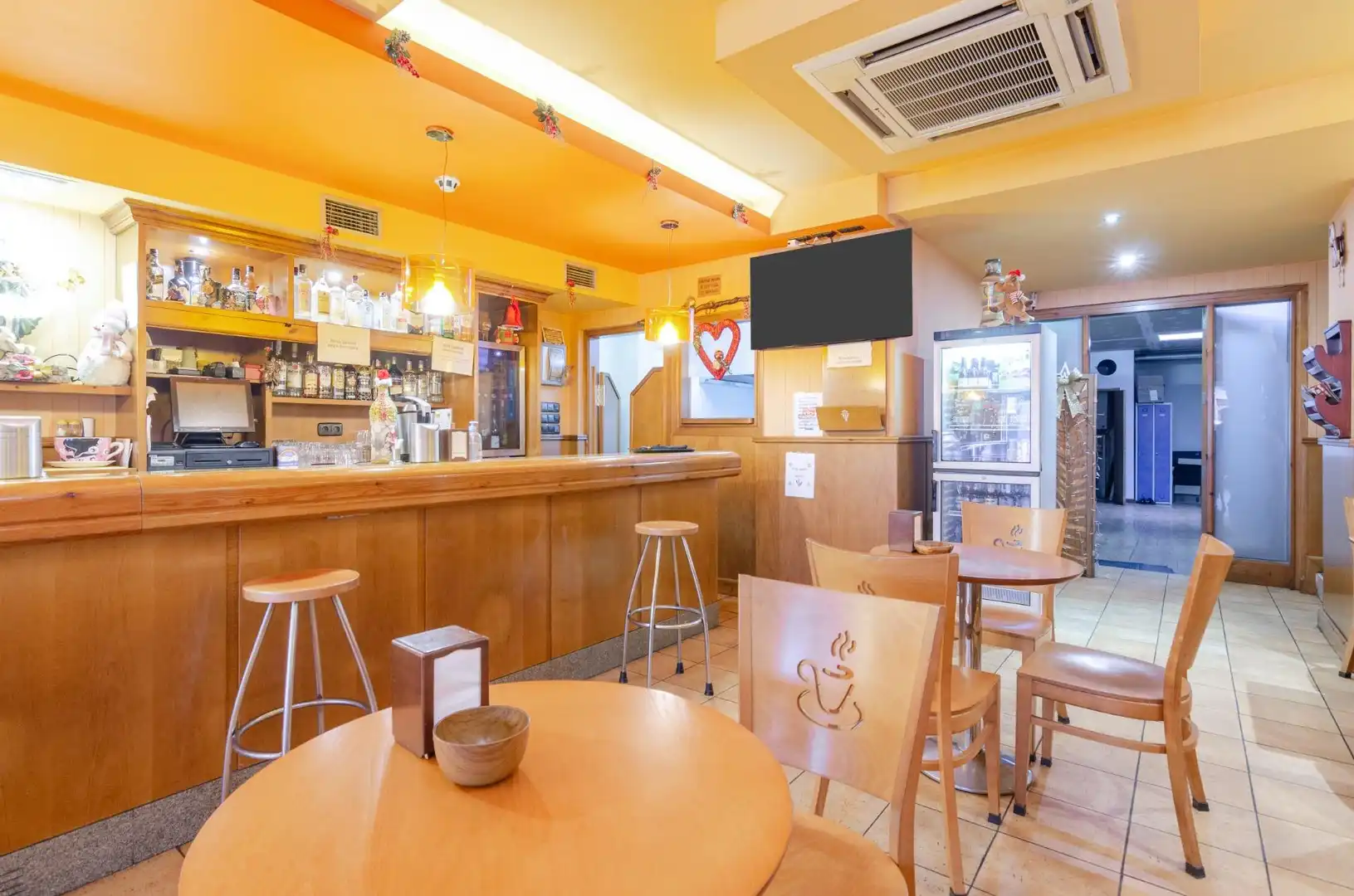 Business premises for sale in Calle de Piles 7, imagen 6