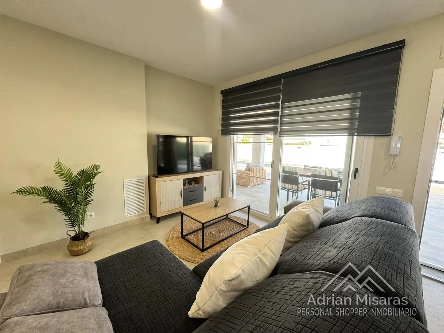 Living room of Houses for sale in Deltebre  with Air Conditioner, Heating and Storage room