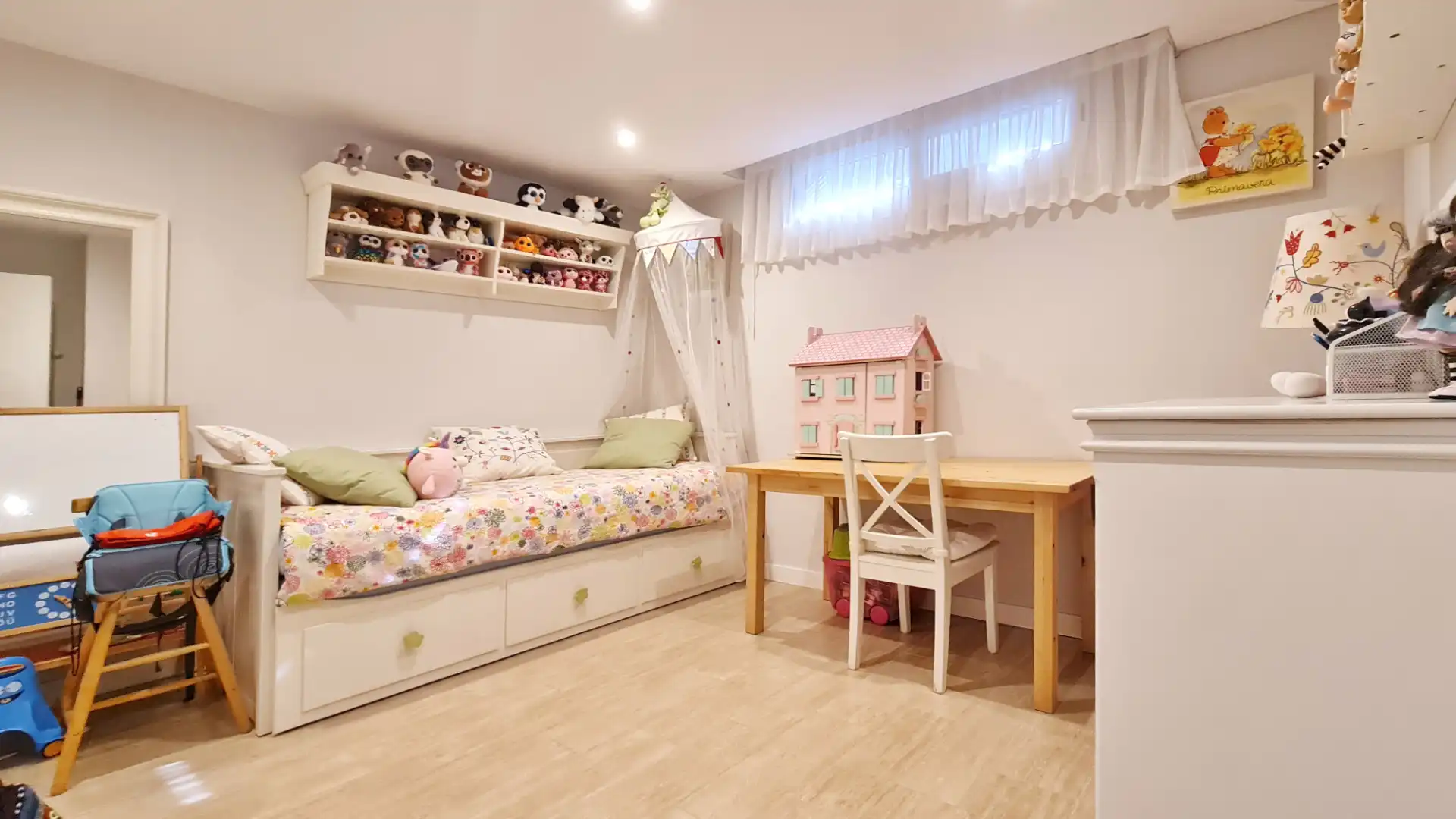Detached homes for rent in Calle de la Navallera, Centro Comercial - Hospital