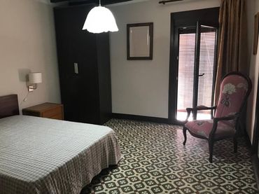 Flat with balcony for sale in Avenida Catalunya