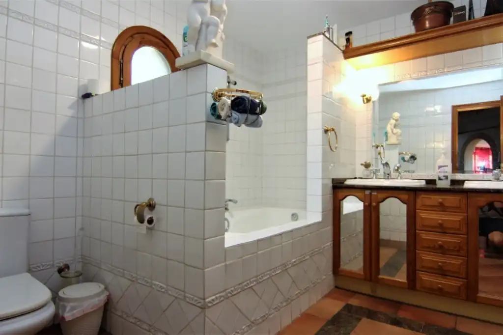 Bathroom of Houses for sale in Benissa  with Air Conditioner, Terrace and Storage room