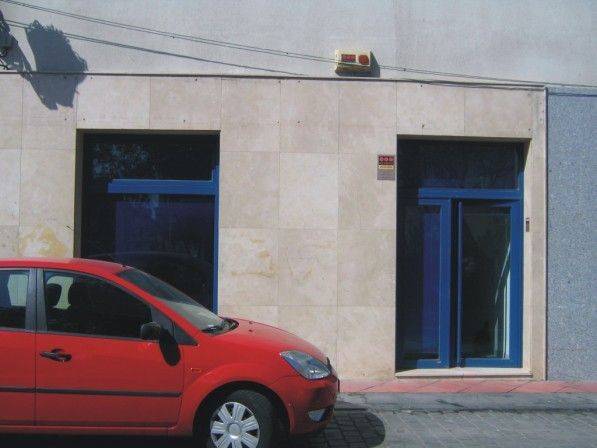 Local comercial en Venta en Calle del Concejal Tomás Serrano Guío, 2 en Casco Histórico de Barajas