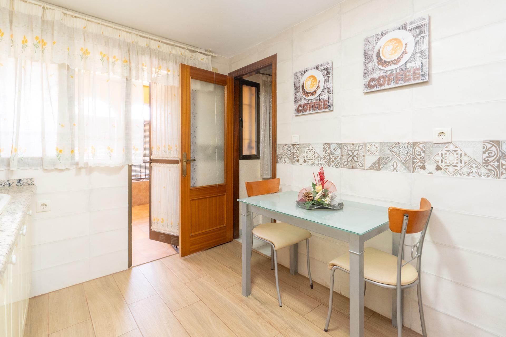 Casa o xalet en venda en Motril amb Aire condicionat i Balcó