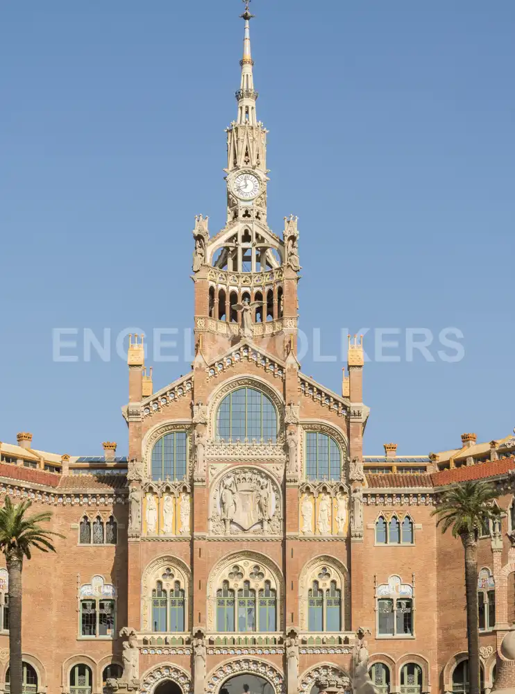 Vista exterior de Edificio en venta en Barcelona