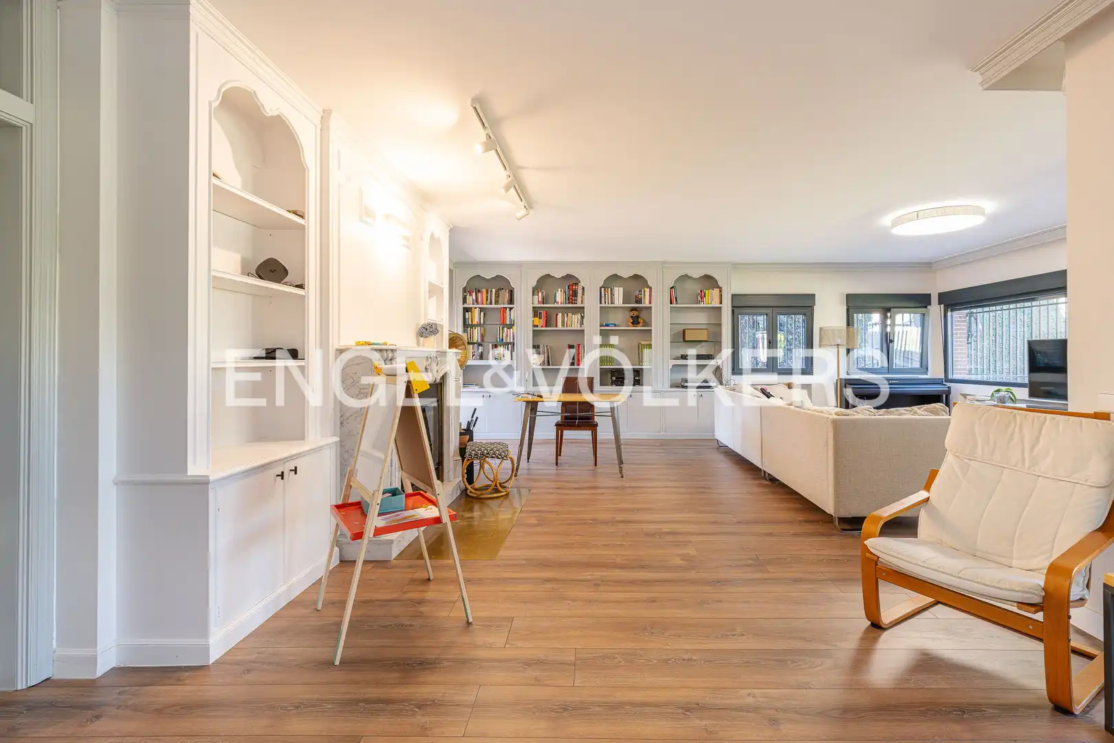 Living room of Houses for rent in Pozuelo de Alarcón  with Heating, Private garden and Terrace