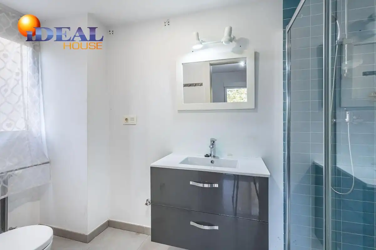 Flat with terrace for sale in Calle del Profesor Agustín Escribano 7, imagen 15