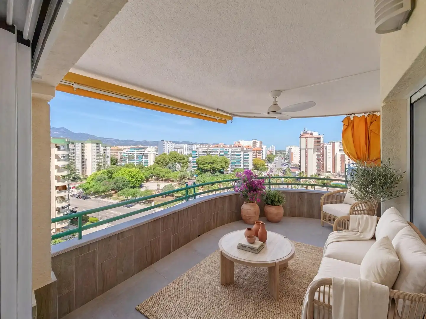 Apartment with terrace for sale in DEVESA 44, imagen 4
