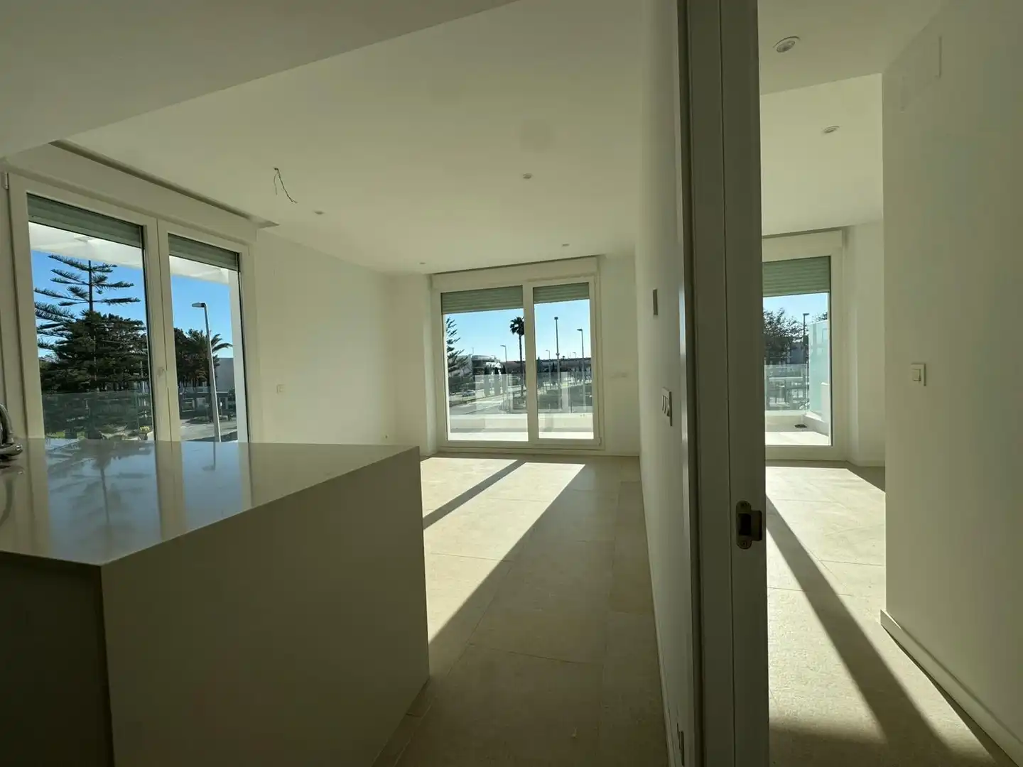 Sala de estar de Apartamento en venta en Chipiona con Terraza, Balcón y Piscina comunitaria