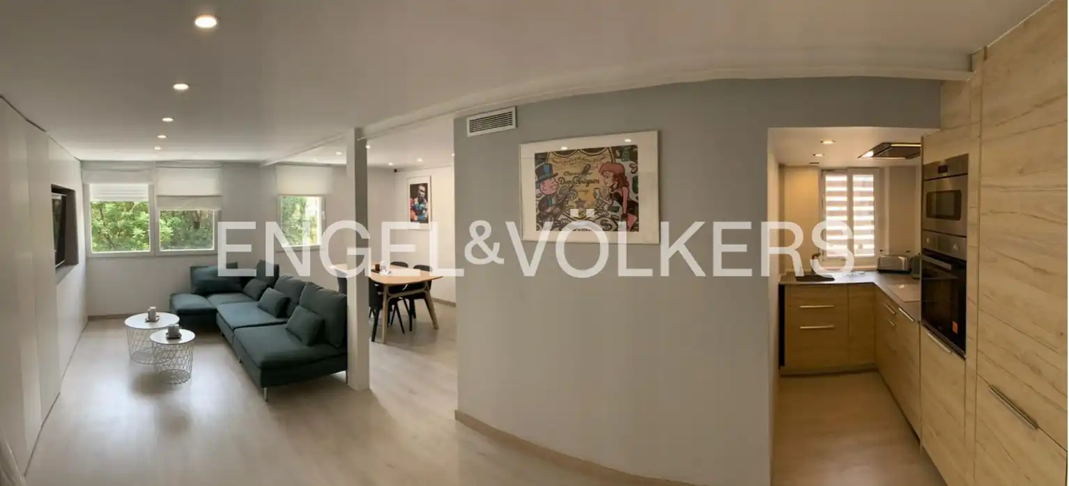 Sala d'estar de Pis de lloguer en Valencia amb Aire condicionat, Calefacció i Moblat