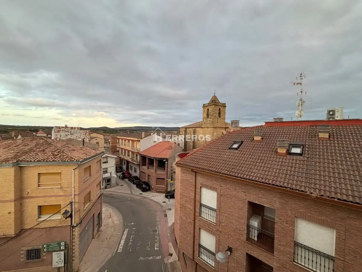 Exterior view of Flat for sale in Uruñuela, La Rioja