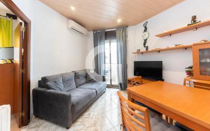 Bedroom of Flat for sale in  Barcelona Capital  with Air Conditioner, Heating and Oven