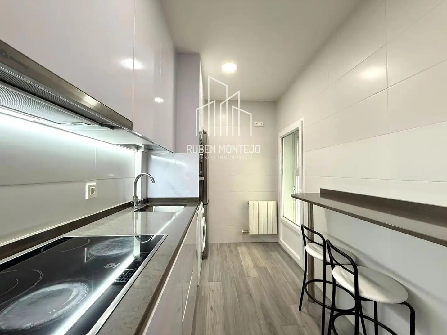 Kitchen of Flat for rent in Salamanca  with Heating, Terrace and Storage room