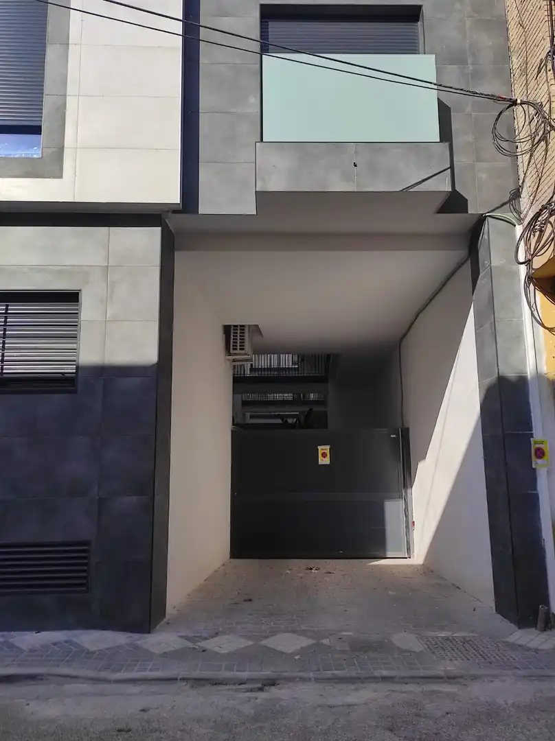Einzelparkplatz mit Aufzug zur Miete in Calle Doctor Sierra 1, imagen 9
