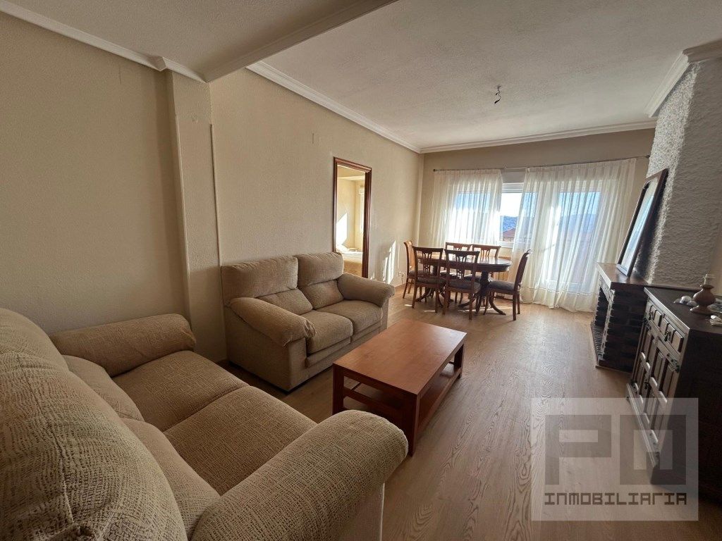 Living room of Flat to rent in Las Navas del Marqués 