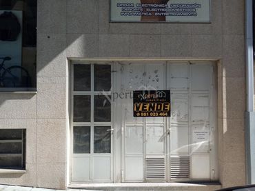 Local comercial en venta en Boiro
