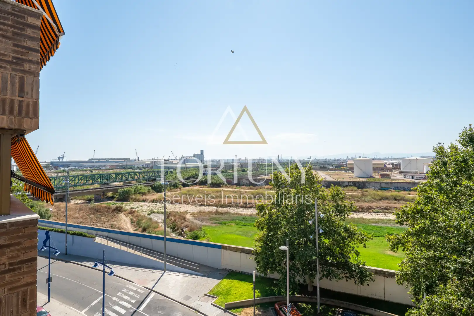 Vista exterior de Piso en venta en Tarragona con Aire acondicionado y Balcón