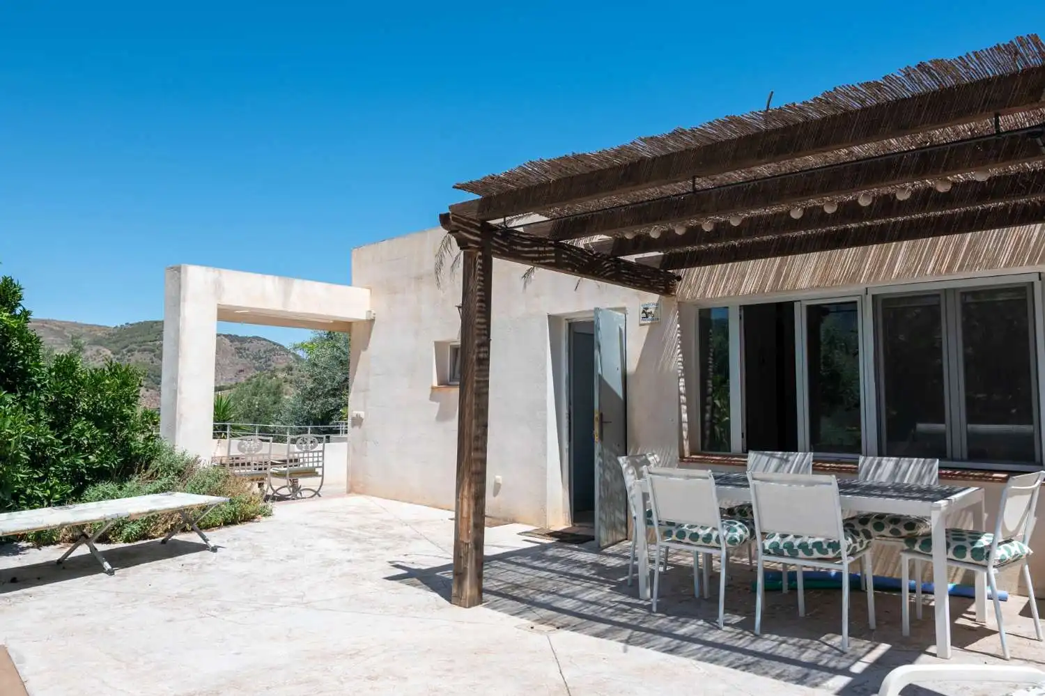 Terrassa de Finca rústica en venda en Lecrín amb Piscina