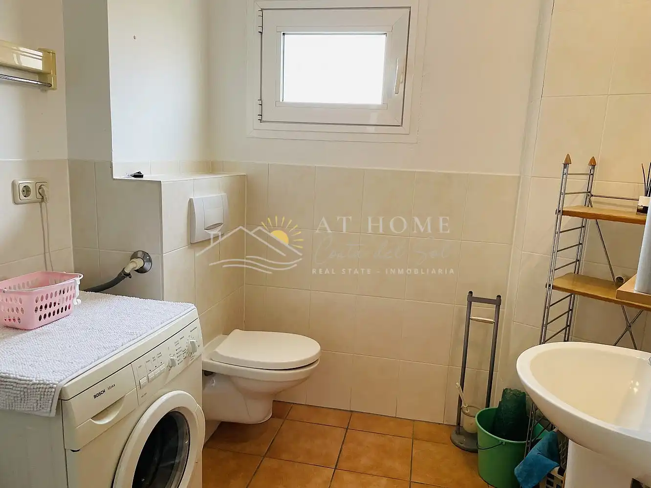 Bathroom of Apartments for sale in Torrox  with Terrace, Swimming Pool and Oven