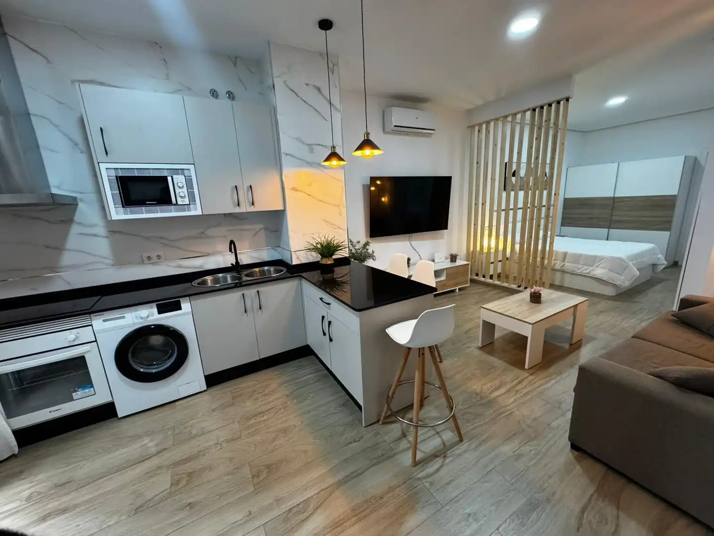 Kitchen of Flat for rent in Córdoba  with Air Conditioner, Heating and Furnished