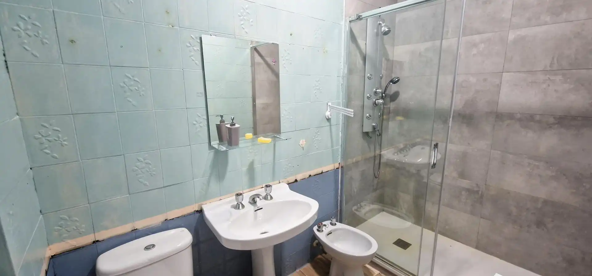 Baño de Piso en venta en Jarandilla de la Vera con Terraza