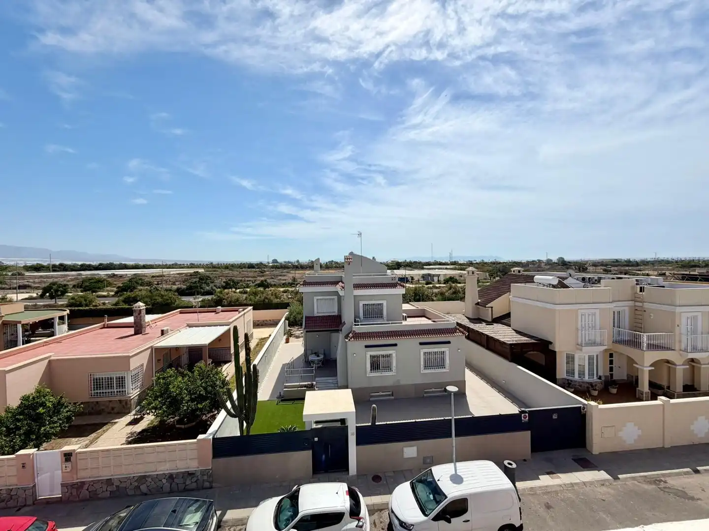 Vista exterior de Casa o chalet en venta en Almería con Trastero y Piscina