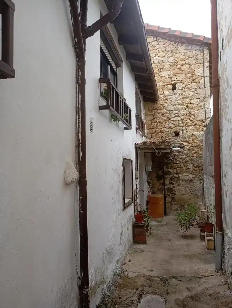 Vista exterior de Casa adosada en venda en Valdáliga, Cantabria