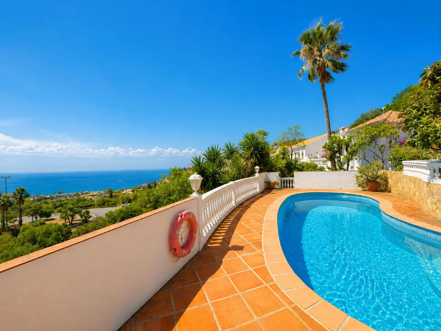 Swimming pool of Houses for sale in Almuñécar  with Air Conditioner, Heating and Private garden