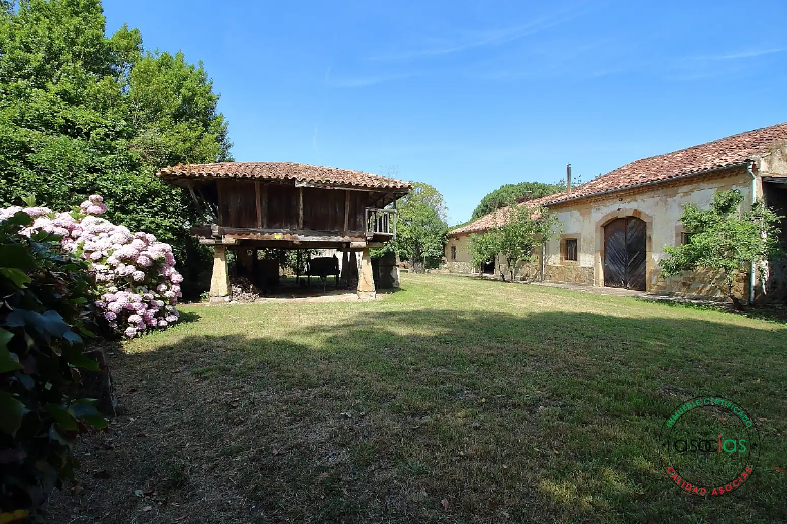 Casa in vendita a Somió - Cabueñes