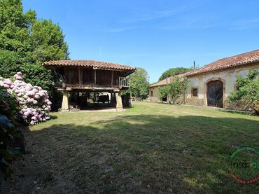 House for sale in Somió - Cabueñes