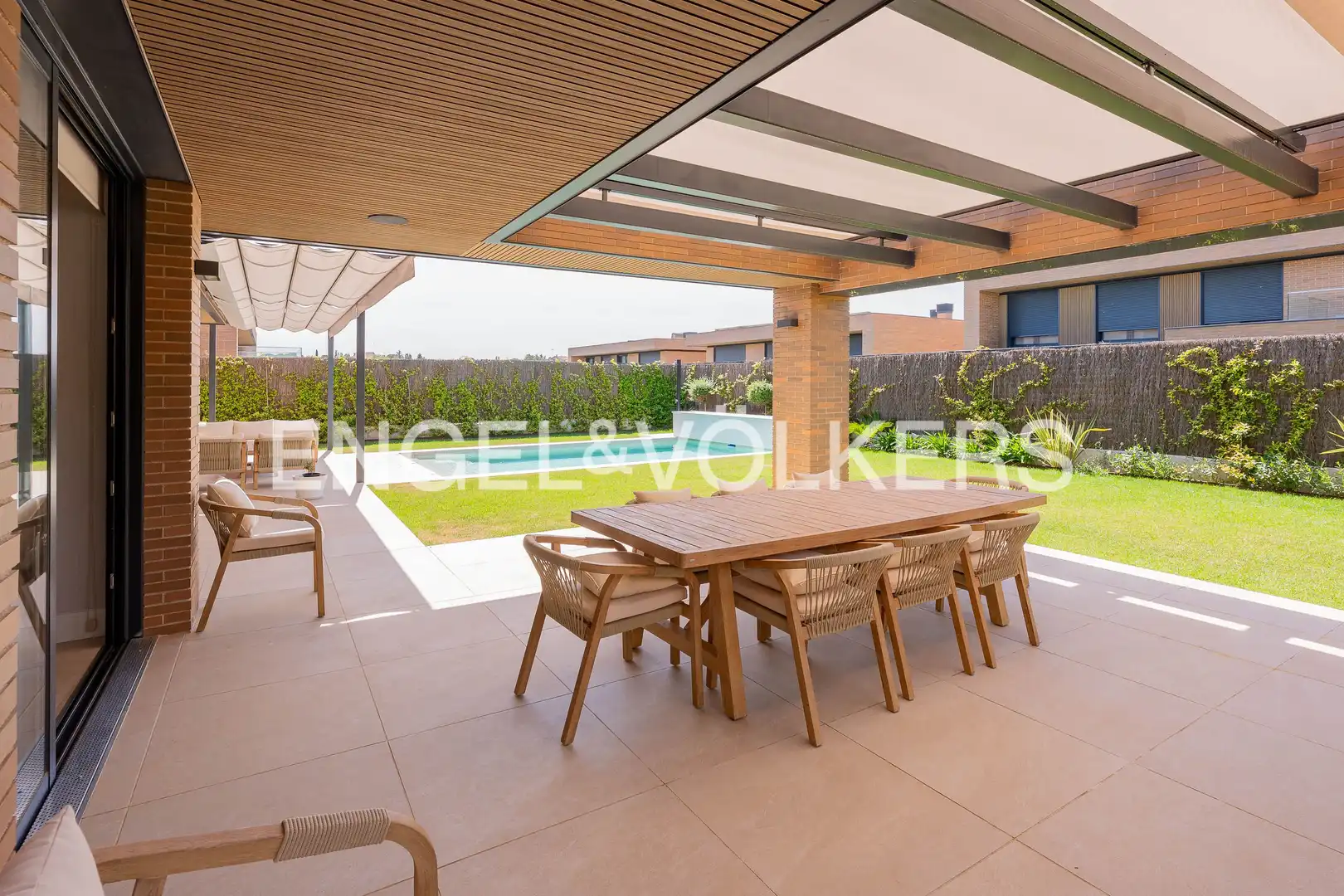 Terraza de Casa o chalet en venta en Las Rozas de Madrid con Aire acondicionado, Calefacción y Jardín privado