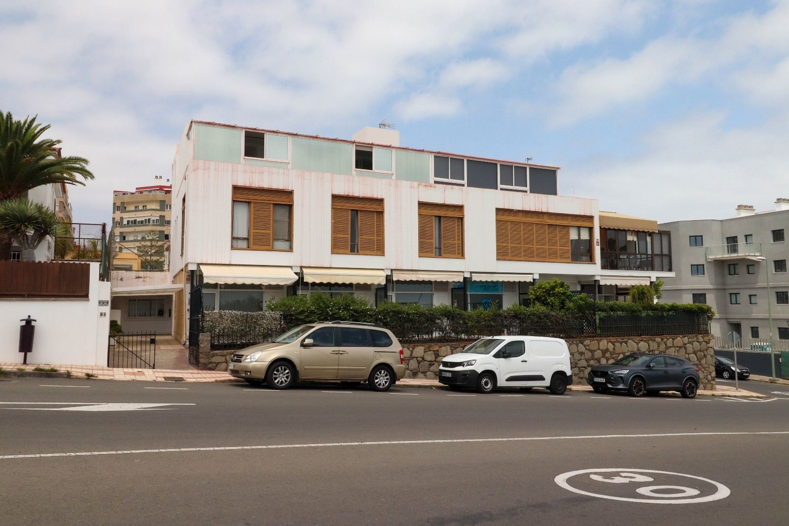 Vista exterior de Edifici en venda en Las Palmas de Gran Canaria