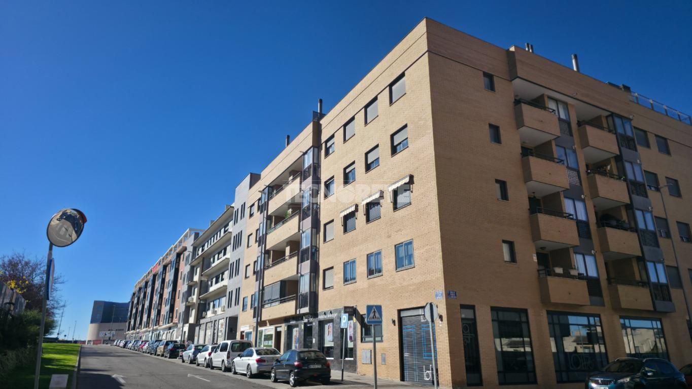 Piso en venta en Las Cañas