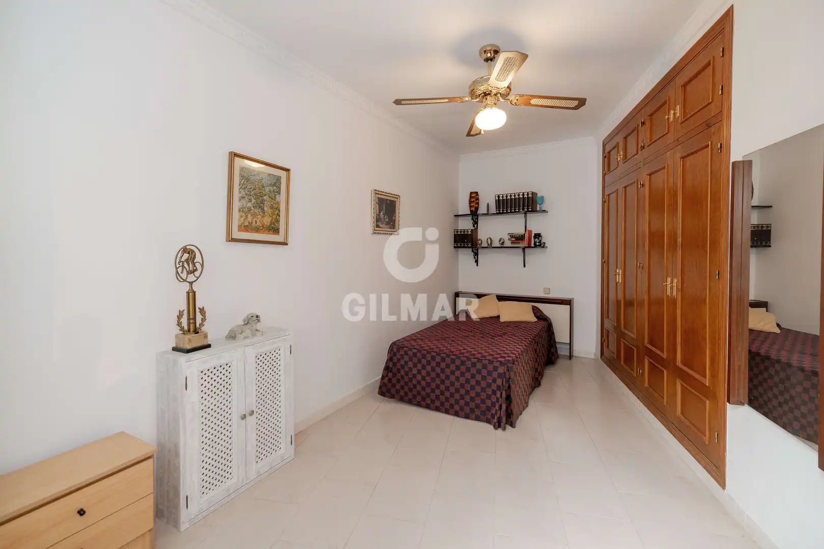 Habitación de Casa adosada en venta en Marbella