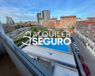 Swimming pool of Flat to rent in  Madrid Capital  with Air Conditioner, Heating and Terrace