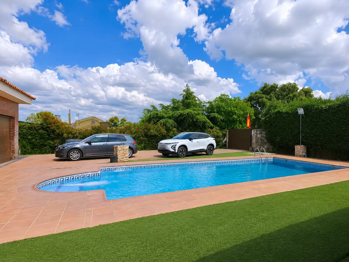 Piscina de Casa o chalet en venta en Nuevo Baztán con Calefacción, Jardín privado y Trastero