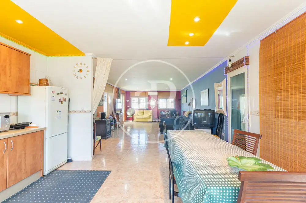 Houses for sale in Olocau  with Air Conditioner, Heating and Private garden
