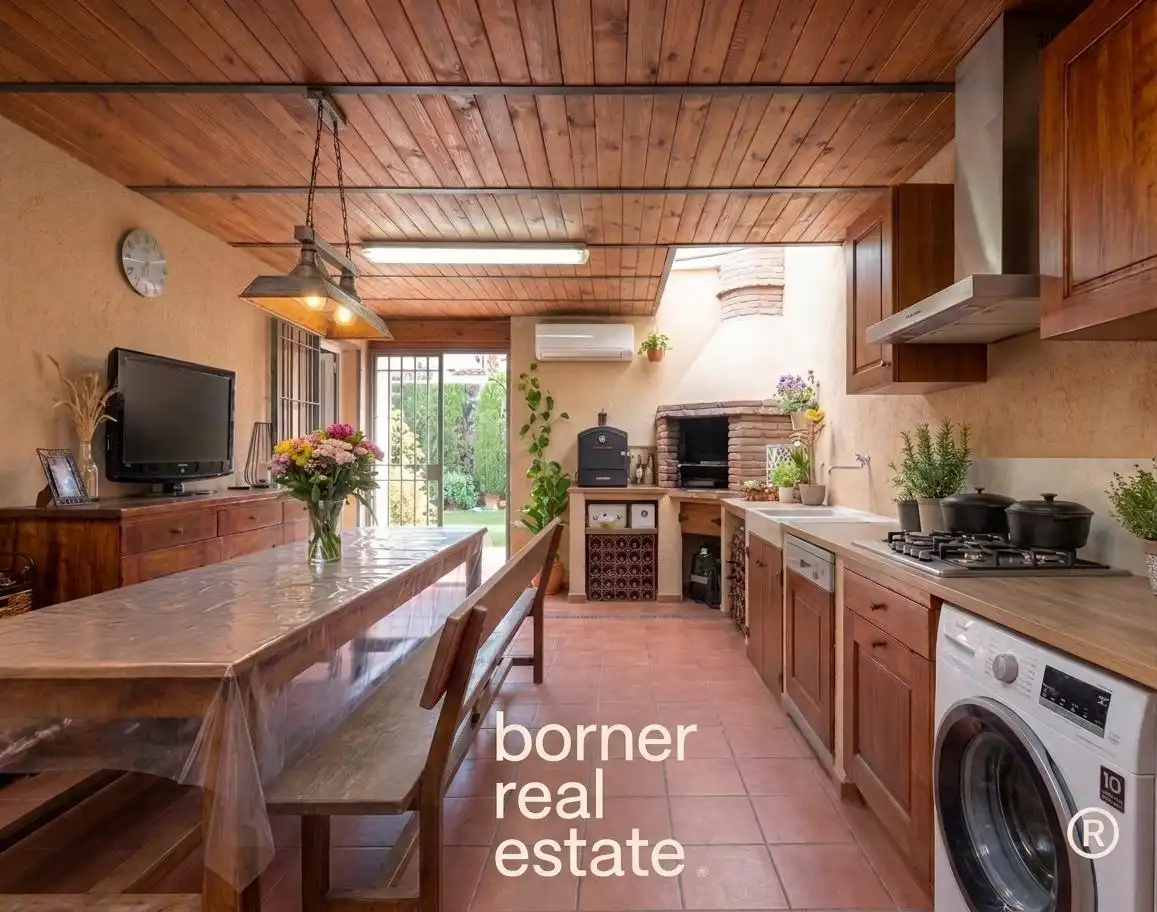 Cocina de Casa o chalet en venta en Sant Cugat del Vallès con Calefacción, Jardín privado y Terraza