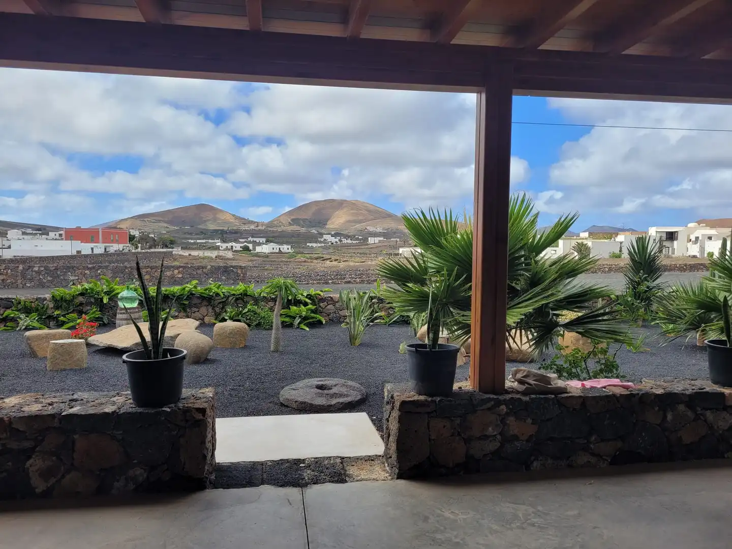 Casa rústica con jardín en venta en Tinajo, imagen 3