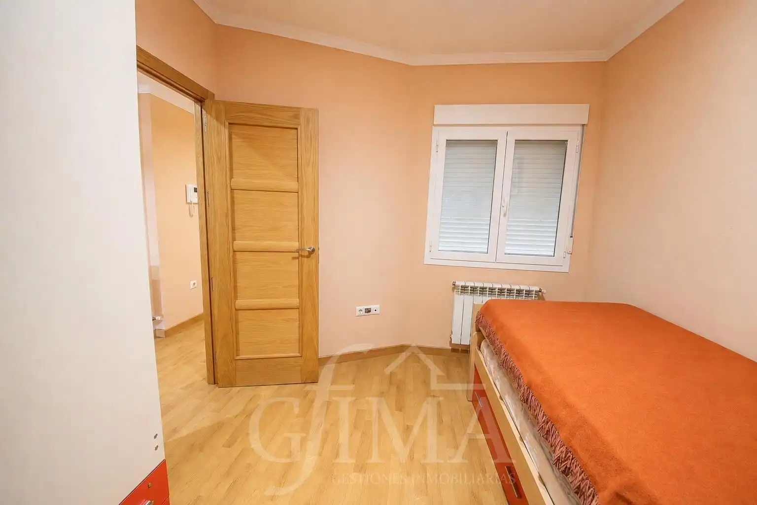 Habitación de Piso en venta en Tomelloso con Calefacción y Amueblado
