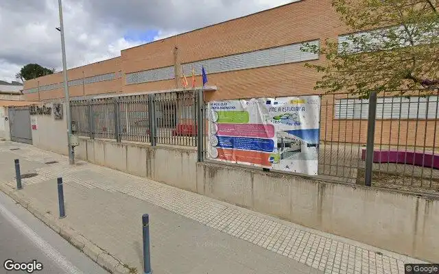 Vista exterior de Piso en venta en Ontinyent