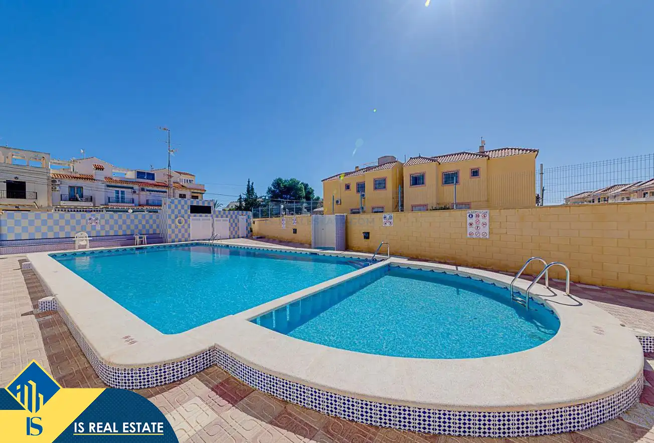 Bungalow amb piscina en venda a Zona Carrefour - Urbanizaciones, imagen 33