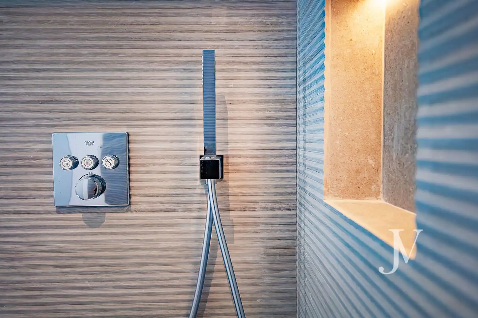 Badezimmer von Haus oder Chalet zum Verkauf in Ciudalcampo mit Klimaanlage, Heizung und Privatgarten