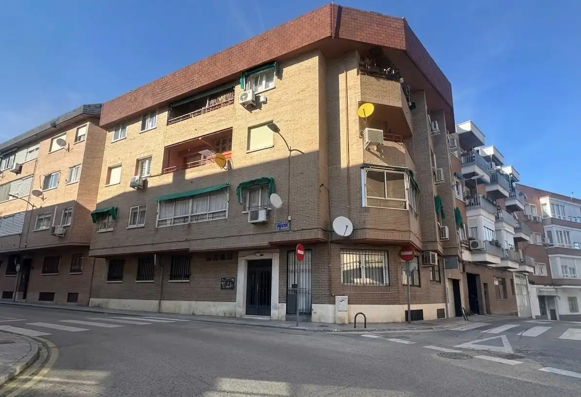 Exterior view of Commercial properties for sale in Las Rozas de Madrid