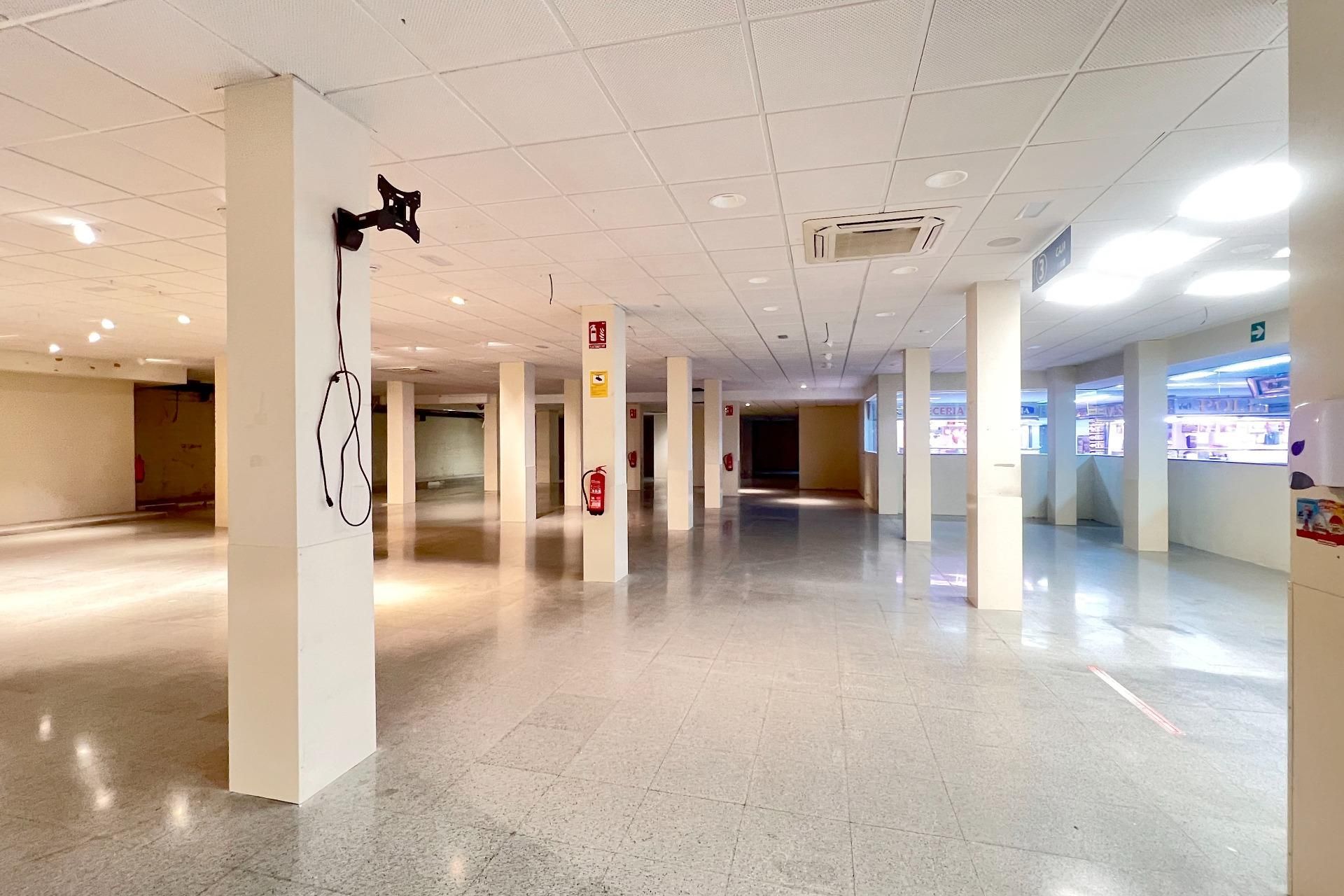 Local de alquiler en Móstoles con Aire acondicionado