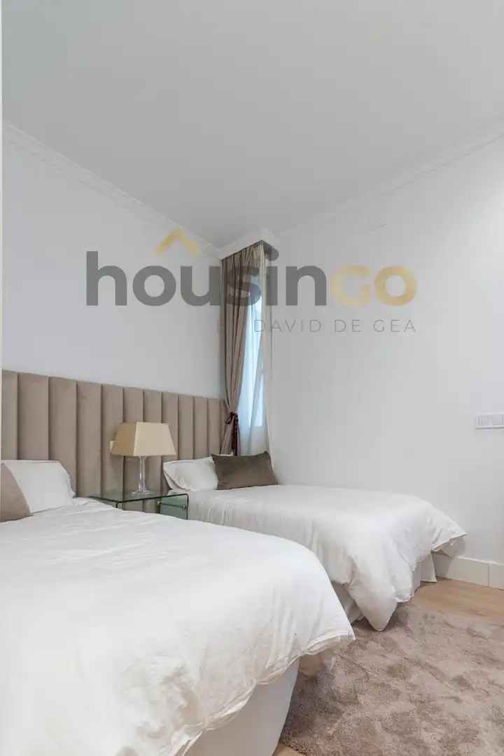 Piso con ascensor en venta en Ayala, imagen 37