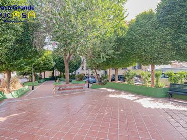 Bajo con ascensor en venta en CASTILLO 5