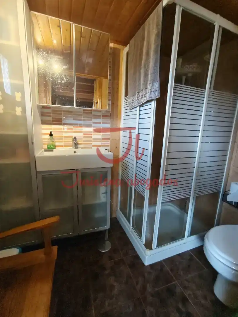Bany de Casa o xalet en venda en Quirós