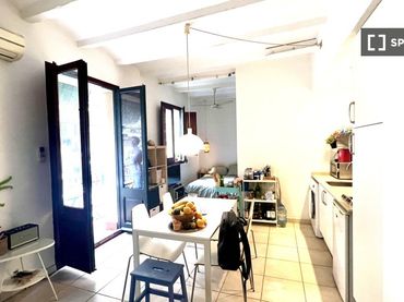 Appartamento con balcone in affitto a Ciutat Vella