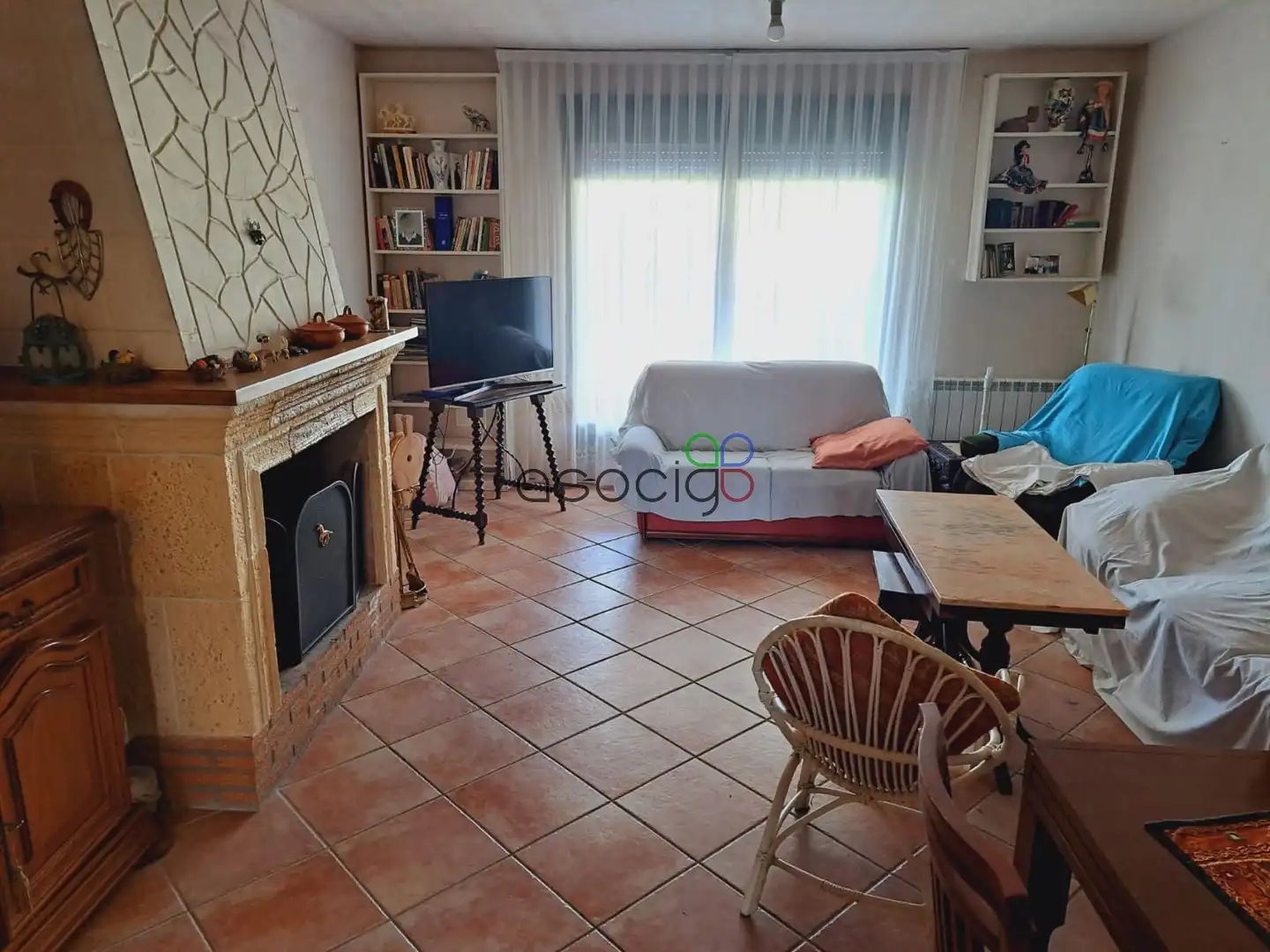Sala de estar de Casa o chalet en venta en Solanillos del Extremo con Calefacción, Trastero y Piscina