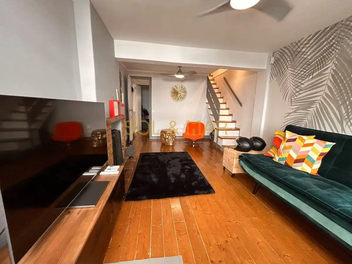 Sala d'estar de Casa o xalet en venda en Torremolinos amb Aire condicionat, Calefacció i Parquet